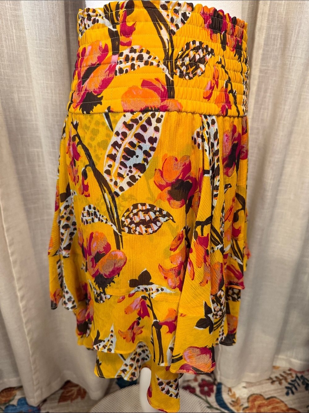 A.L.C. Silk Floral Smocked Mini Skirt Yellow Pink Size 6 - Picture 7 of 16